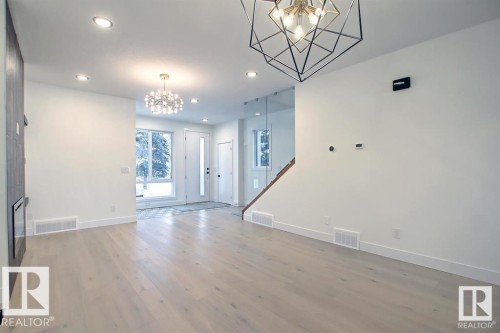 13907 107A Avenue, Edmonton, AB - Indoor Photo Showing Other Room