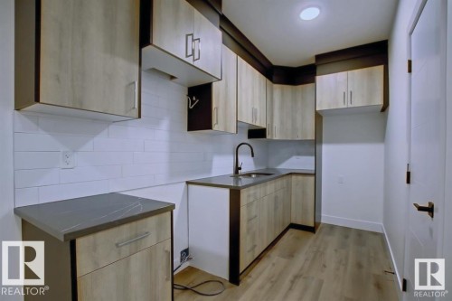 13907 107A Avenue, Edmonton, AB - Indoor Photo Showing Kitchen