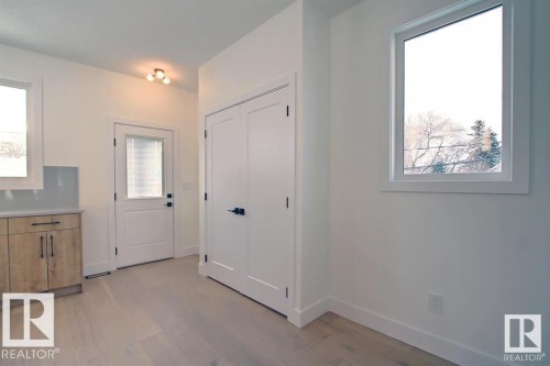 13909 107A Avenue, Edmonton, AB - Indoor Photo Showing Other Room