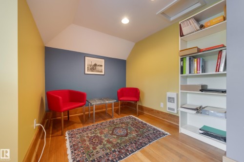 10828 125 Street, Edmonton, AB - Indoor