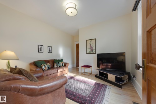10828 125 Street, Edmonton, AB - Indoor Photo Showing Living Room