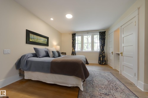 10828 125 Street, Edmonton, AB - Indoor Photo Showing Bedroom
