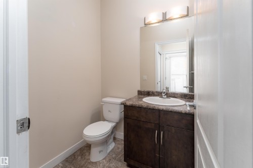 2687 Sir Arthur Currie Way, Edmonton, AB - Indoor Photo Showing Bathroom