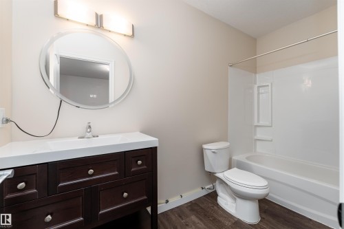 2687 Sir Arthur Currie Way, Edmonton, AB - Indoor Photo Showing Bathroom
