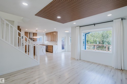 1665 Glastonbury Boulevard, Edmonton, AB - Indoor Photo Showing Other Room