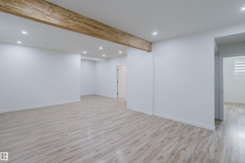 1665 Glastonbury Boulevard, Edmonton, AB - Indoor