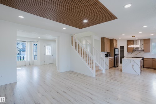 1665 Glastonbury Boulevard, Edmonton, AB - Indoor