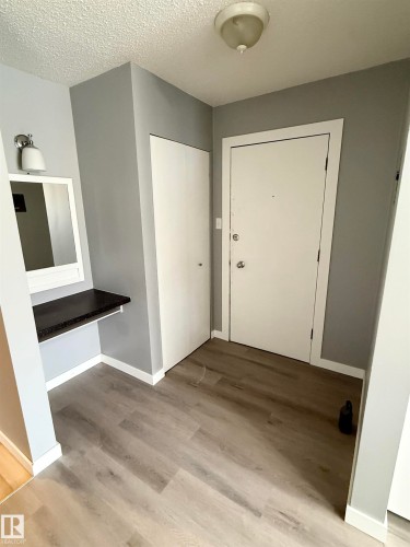 302 10725 111 Street, Edmonton, AB - Indoor Photo Showing Other Room