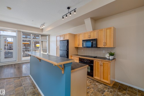 143 10403 122 Street, Edmonton, AB - Indoor Photo Showing Kitchen