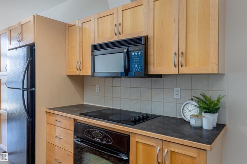 143 10403 122 Street, Edmonton, AB - Indoor Photo Showing Kitchen