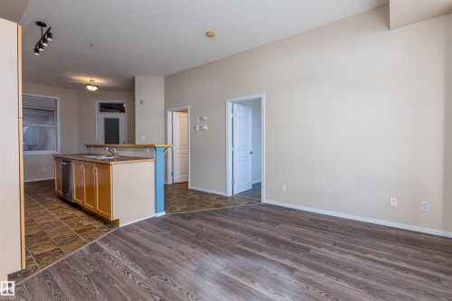 143 10403 122 Street, Edmonton, AB - Indoor Photo Showing Other Room