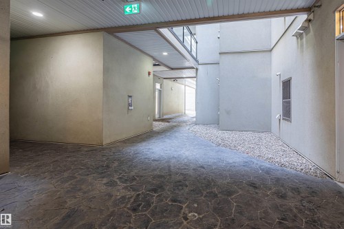 143 10403 122 Street, Edmonton, AB - Indoor Photo Showing Other Room