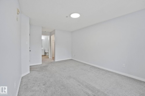 326 111 Edwards Drive, Edmonton, AB - Indoor Photo Showing Other Room
