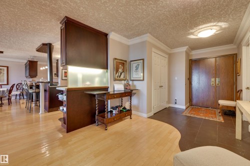 1102 11503 100 Avenue, Edmonton, AB - Indoor