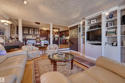 1102 11503 100 Avenue, Edmonton, AB - Indoor Photo Showing Living Room