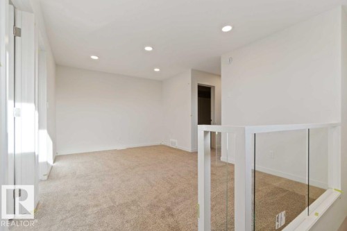150 Garneau Gate, Spruce Grove, AB - Indoor Photo Showing Other Room