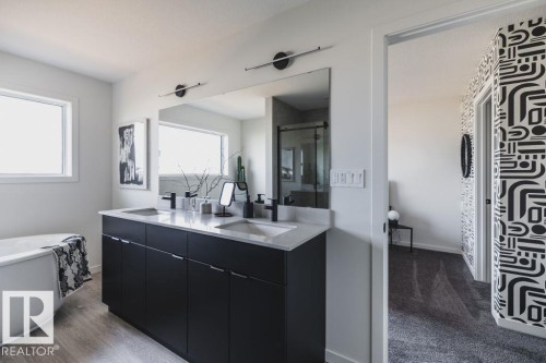 163 Garneau Gate, Spruce Grove, AB - Indoor Photo Showing Bathroom