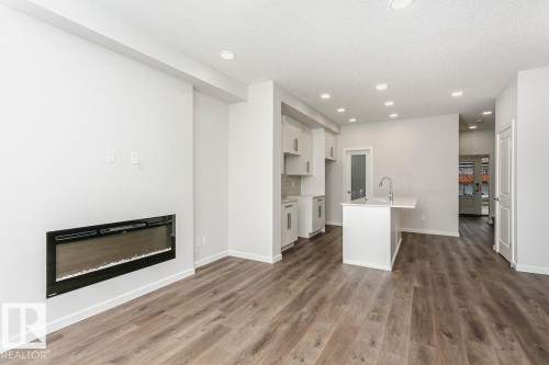 788 Mattson Drive, Edmonton, AB - Indoor With Fireplace