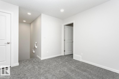 788 Mattson Drive, Edmonton, AB - Indoor Photo Showing Other Room