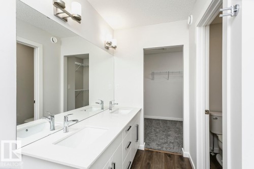 788 Mattson Drive, Edmonton, AB - Indoor Photo Showing Bathroom