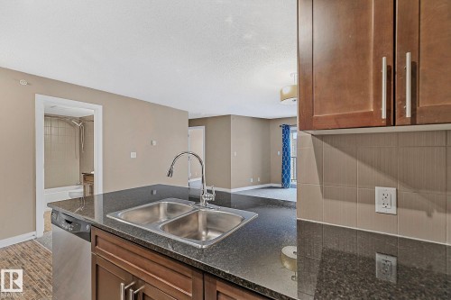 413 11820 22 Avenue, Edmonton, AB - Indoor Photo Showing Kitchen With Double Sink