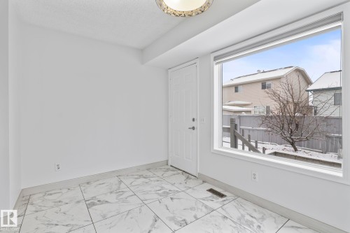 1204 Kane Wynd, Edmonton, AB - Indoor Photo Showing Other Room
