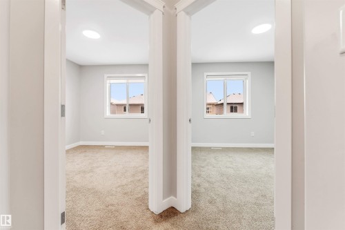 2812 15 Street, Edmonton, AB - Indoor Photo Showing Other Room