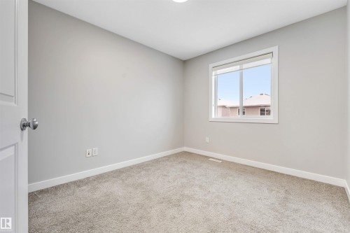 2812 15 Street, Edmonton, AB - Indoor Photo Showing Other Room