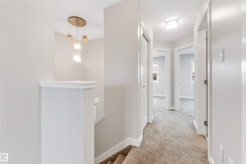 2812 15 Street, Edmonton, AB - Indoor Photo Showing Other Room