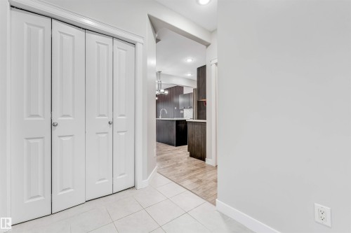 2812 15 Street, Edmonton, AB - Indoor Photo Showing Other Room