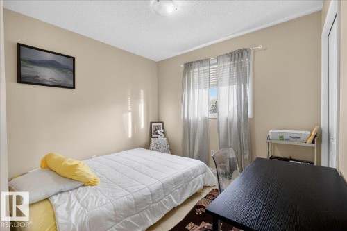 1921 Garnett Way, Edmonton, AB - Indoor Photo Showing Bedroom
