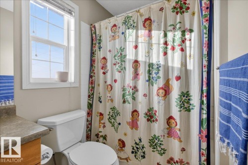 1921 Garnett Way, Edmonton, AB - Indoor Photo Showing Bathroom