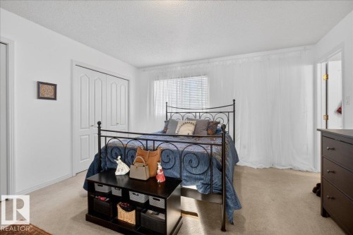 1921 Garnett Way, Edmonton, AB - Indoor Photo Showing Bedroom