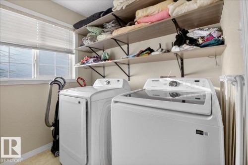 1921 Garnett Way, Edmonton, AB - Indoor Photo Showing Laundry Room