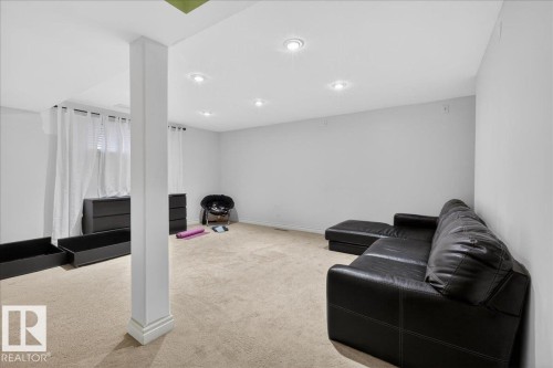 1921 Garnett Way, Edmonton, AB - Indoor