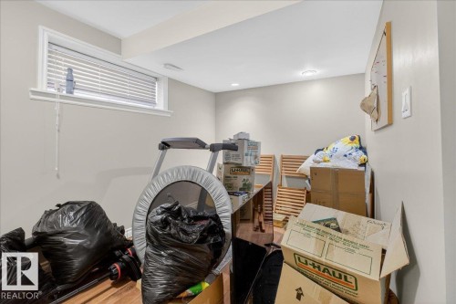 1921 Garnett Way, Edmonton, AB - Indoor