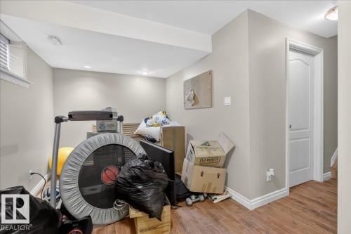 1921 Garnett Way, Edmonton, AB - Indoor