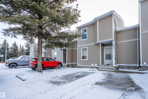 644 Saddleback Road, Edmonton, AB - Outdoor