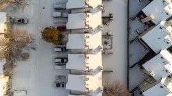 644 SADDLEBACK Road  Edmonton, AB T6J 4Z3