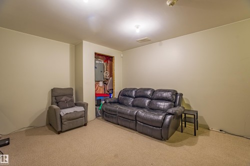 7312 19A Avenue, Edmonton, AB - Indoor