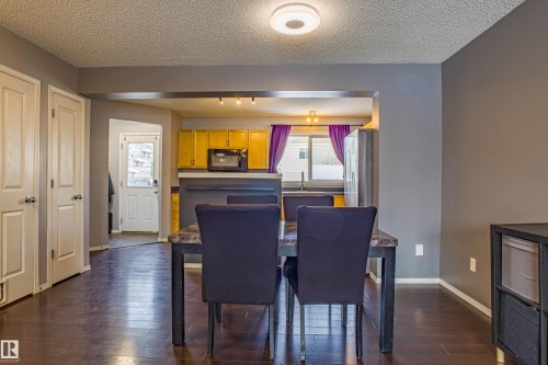 7312 19A Avenue, Edmonton, AB - Indoor Photo Showing Dining Room