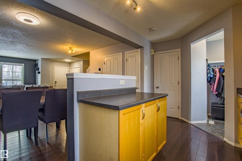 7312 19A Avenue, Edmonton, AB - Indoor