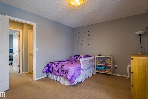 7312 19A Avenue, Edmonton, AB - Indoor Photo Showing Bedroom
