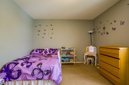 7312 19A Avenue, Edmonton, AB - Indoor Photo Showing Bedroom