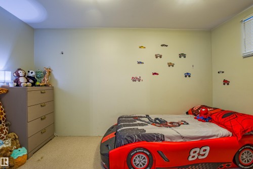 7312 19A Avenue, Edmonton, AB - Indoor Photo Showing Bedroom