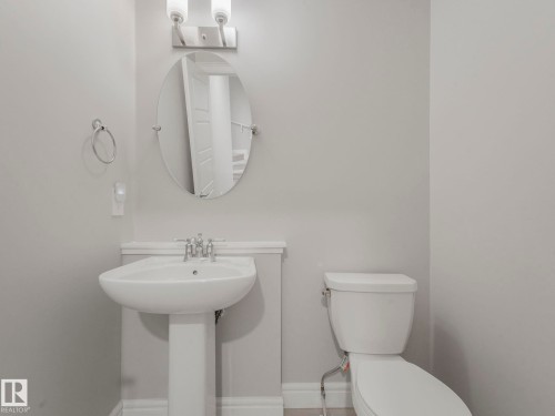 5611 Kootook Place, Edmonton, AB - Indoor Photo Showing Bathroom