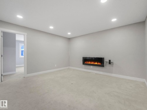 5611 Kootook Place, Edmonton, AB - Indoor Photo Showing Other Room