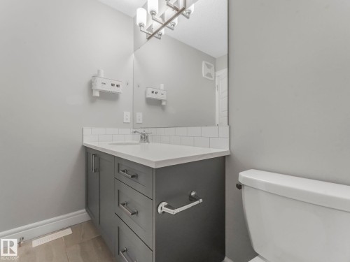 5611 Kootook Place, Edmonton, AB - Indoor Photo Showing Bathroom