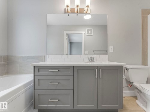5611 Kootook Place, Edmonton, AB - Indoor Photo Showing Bathroom