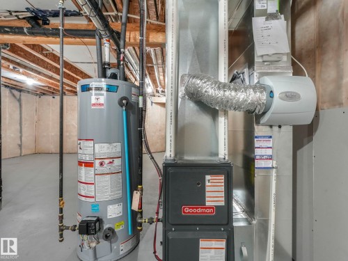 5611 Kootook Place, Edmonton, AB - Outdoor